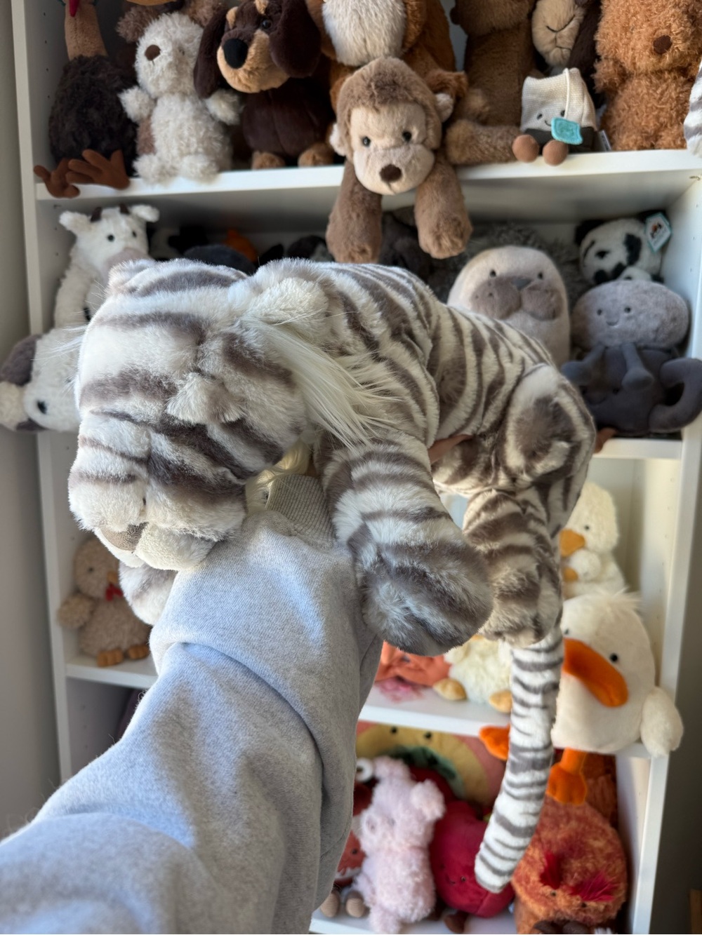 NWT Jellycat Large Sacha Snow Tiger